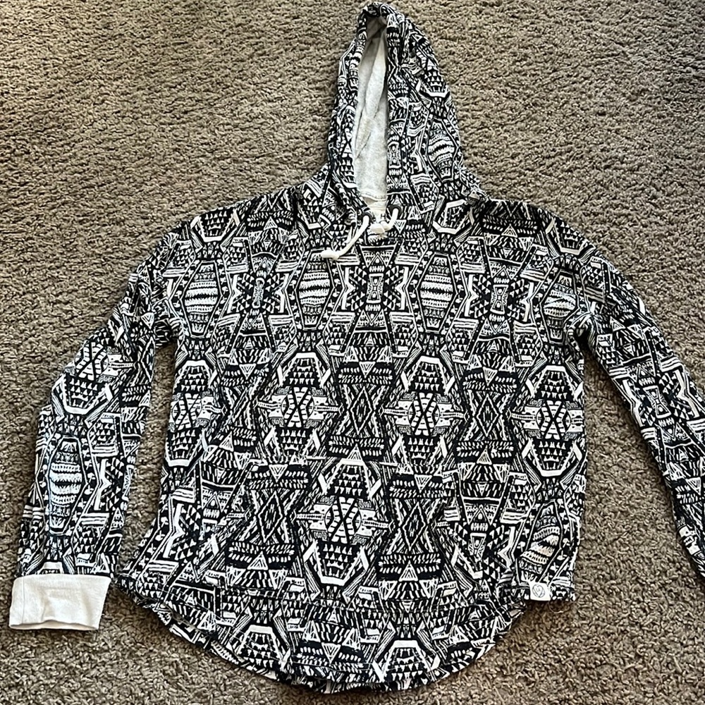 LA Hearts geometric print pullover hoodie